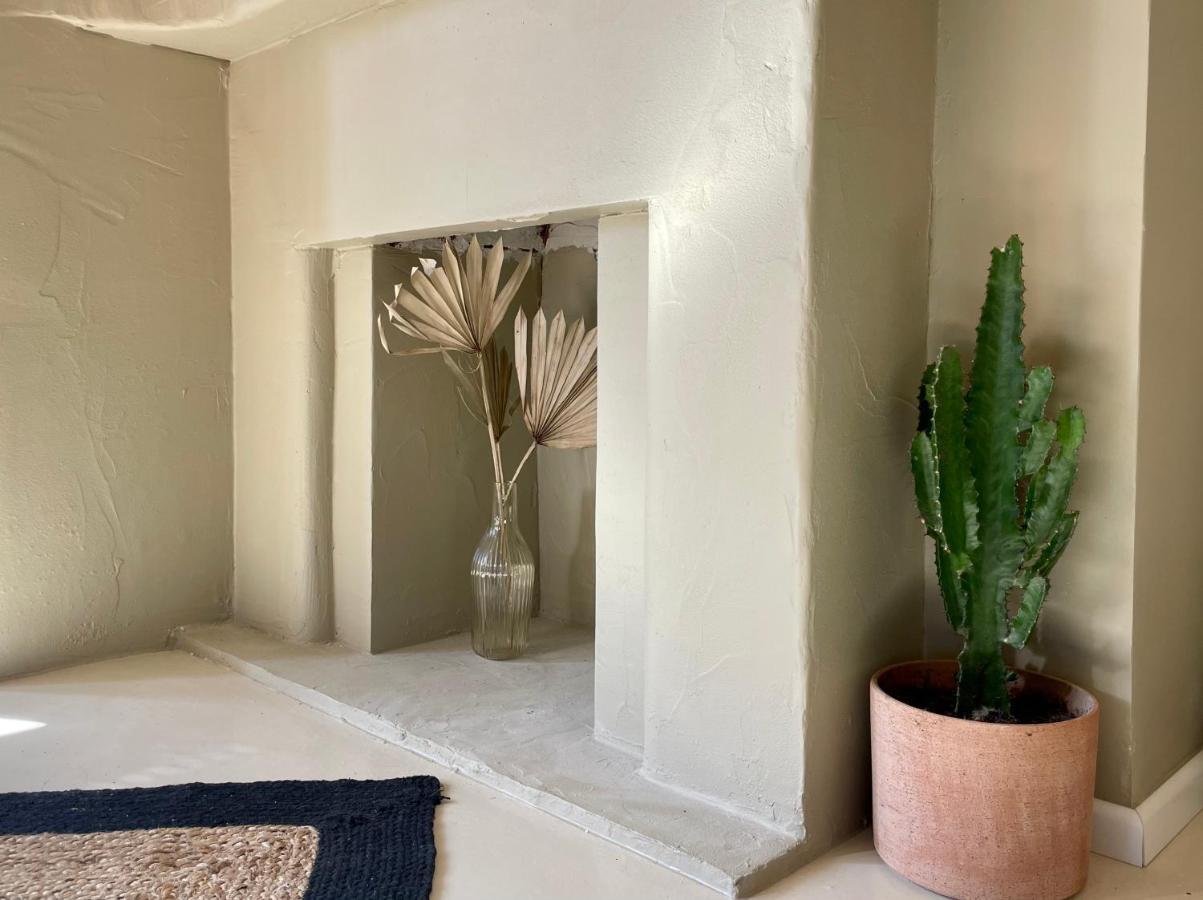 « Sahara » Deco Desert, Coeur De Ville De Toulon Extérieur photo